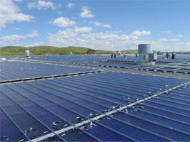 PV rooftop at a Toys R Us facility