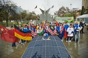 First of 42 solar cars arrives in Australia for largest solar race to date